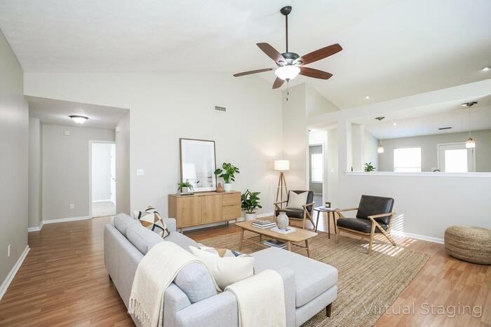 3236 Weller Dr - Photo 4 of 20