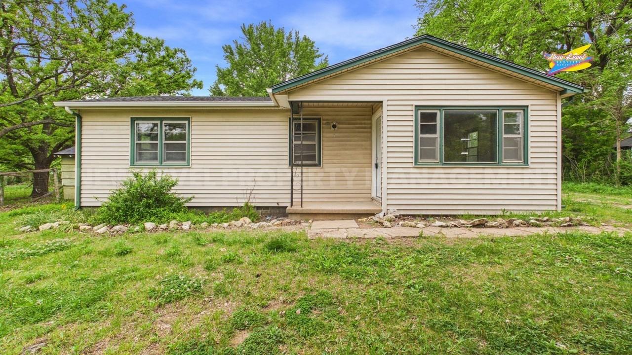 4704 Sw 101st Ter - Photo 2 of 20