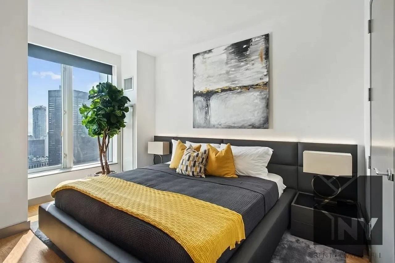 8 Barclay St #21U - Photo 2 of 5