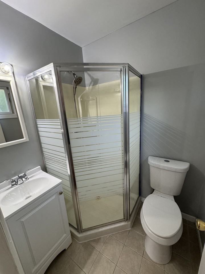 250 Soundview Road - Photo 7 of 13