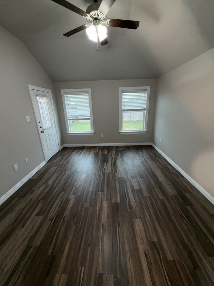 3349 Addison Way - Photo 3 of 12