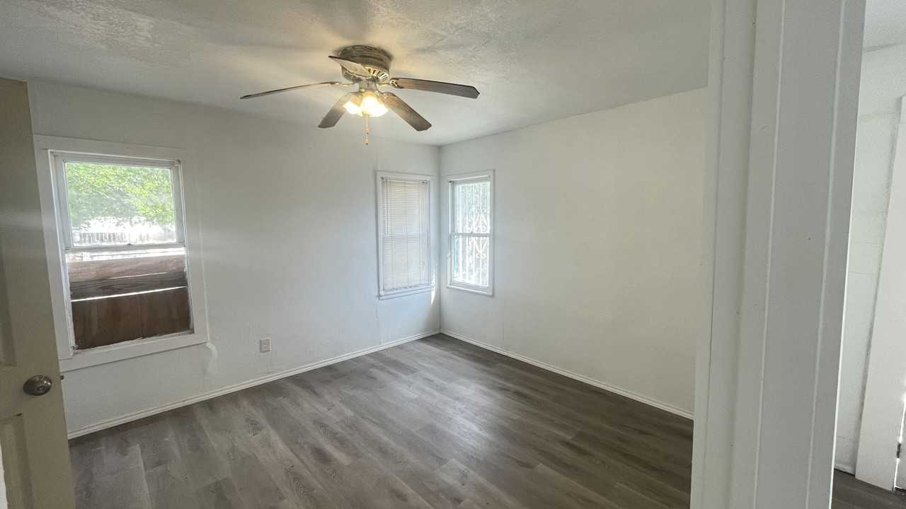 3017 Colima St #NA - Photo 6 of 7