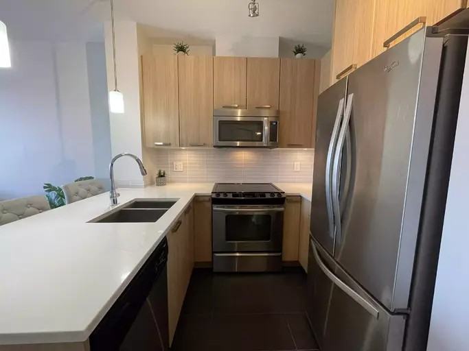 15388 105 Ave #402 - Photo 4 of 21