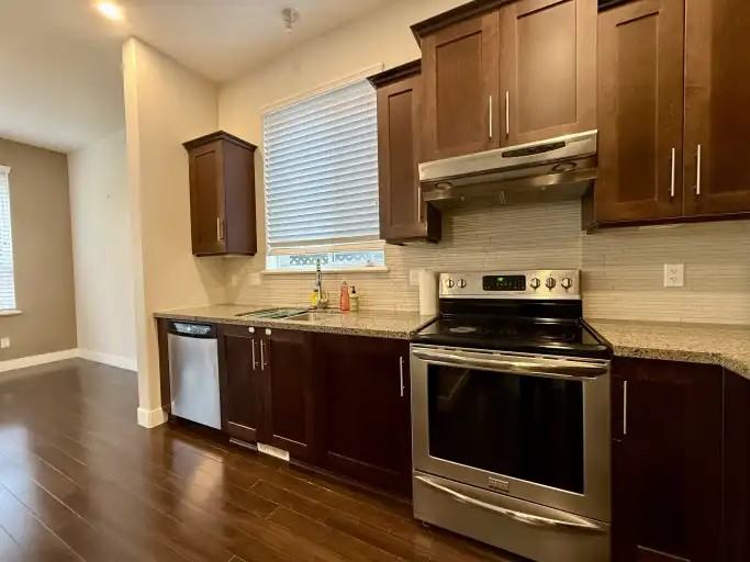 10484 Modesto Pl - Photo 4 of 24