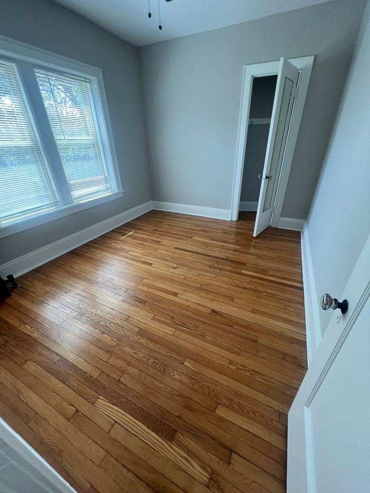 Traymore Apartments - Photo 6 of 14