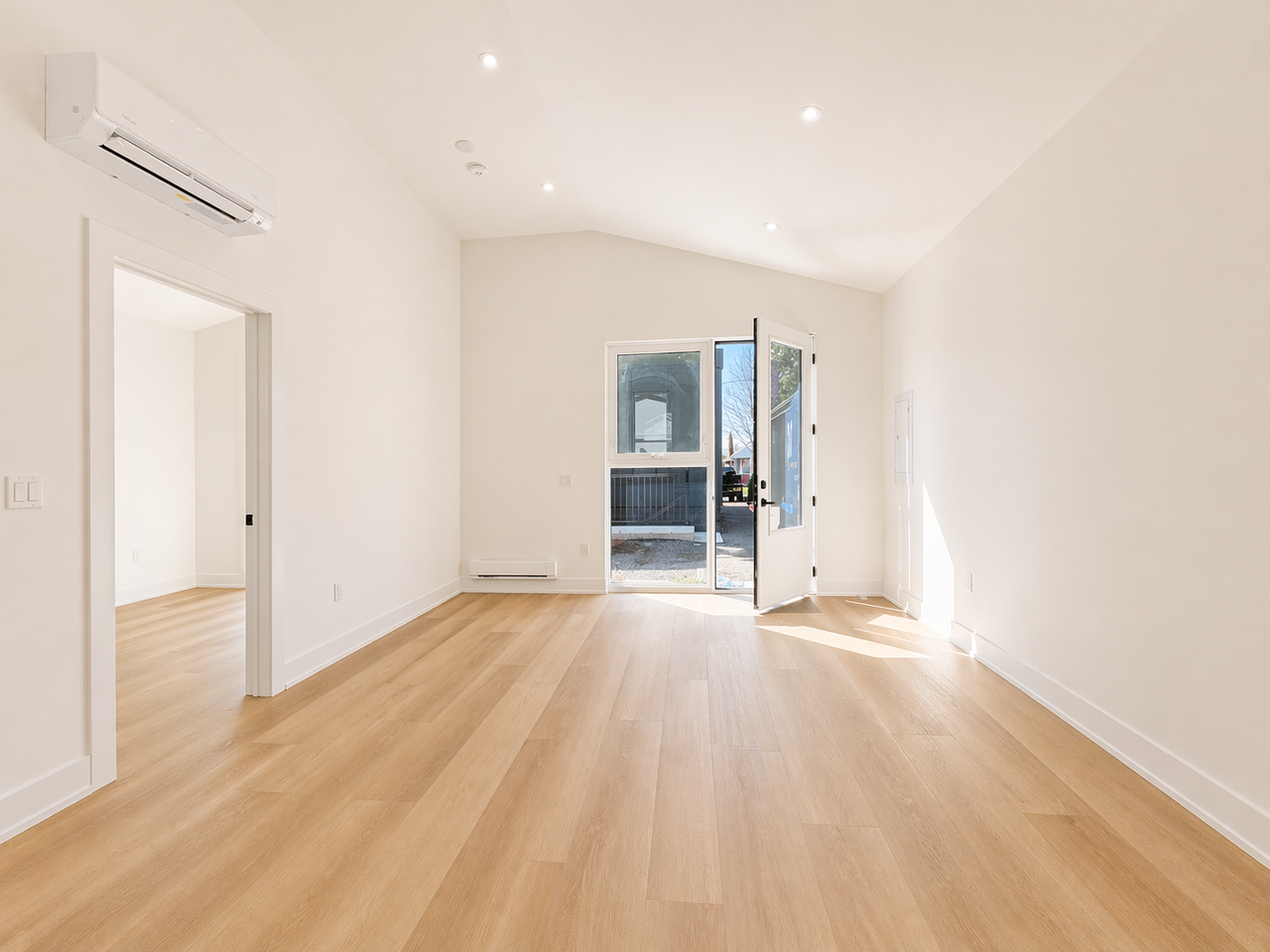 52 Delemere Avenue #Rear - Photo 5 of 9