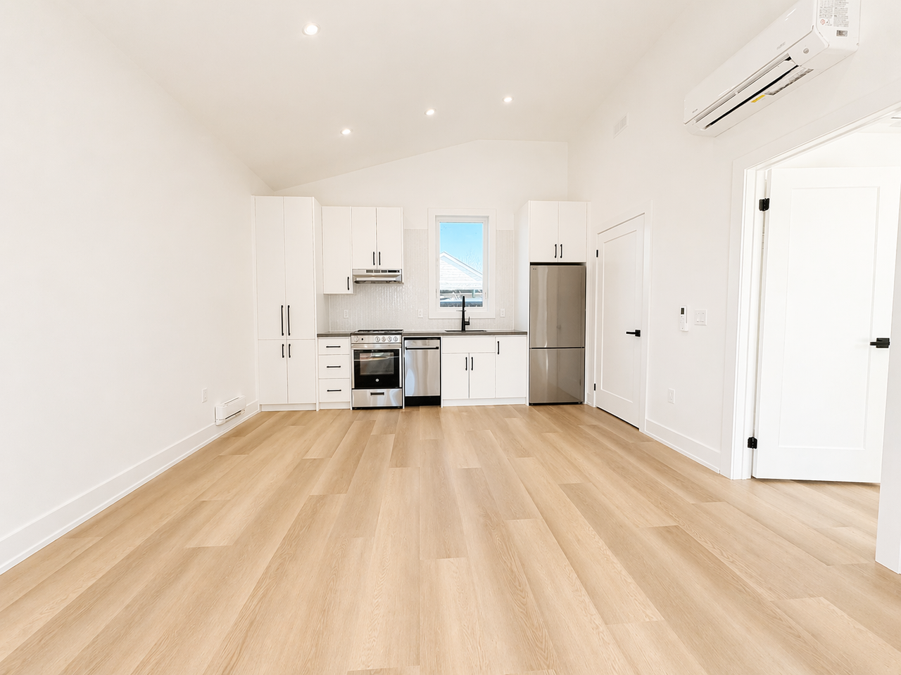 52 Delemere Avenue #Rear - Photo 6 of 9