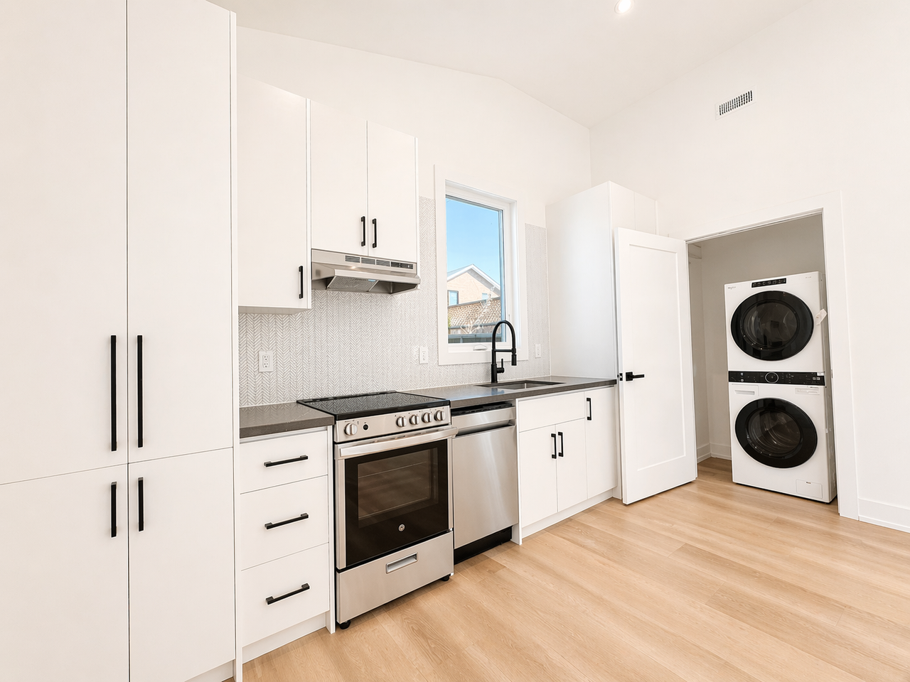 52 Delemere Avenue #Rear - Photo 7 of 9