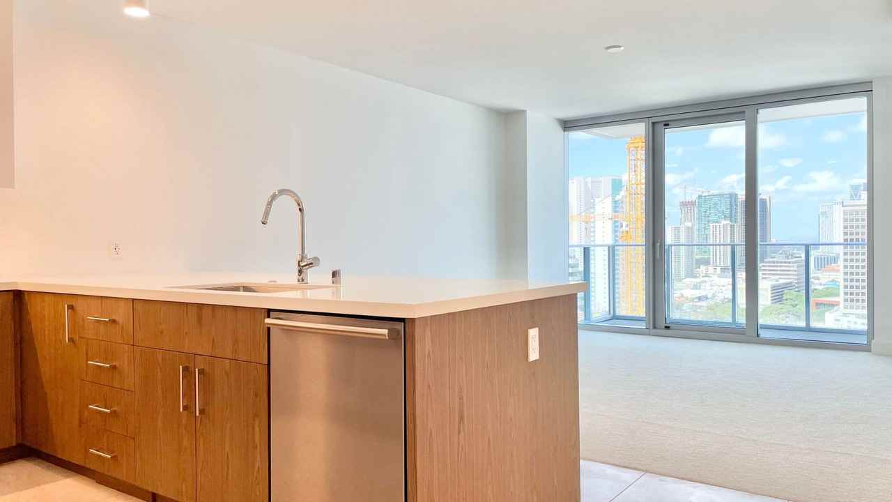 629 Keeaumoku St #1806 - Photo 7 of 34