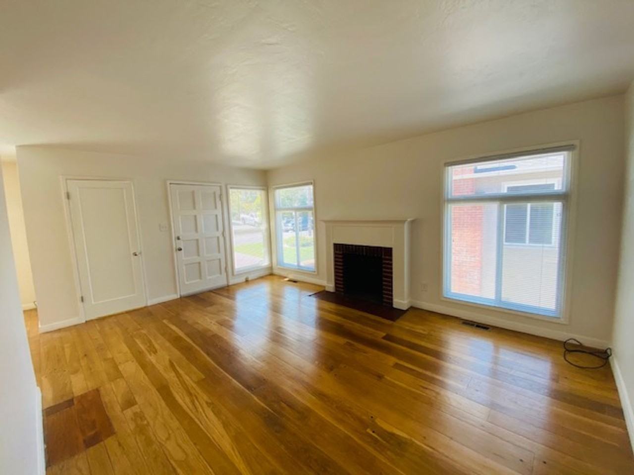 3718 Sundale Rd - Photo 7 of 26