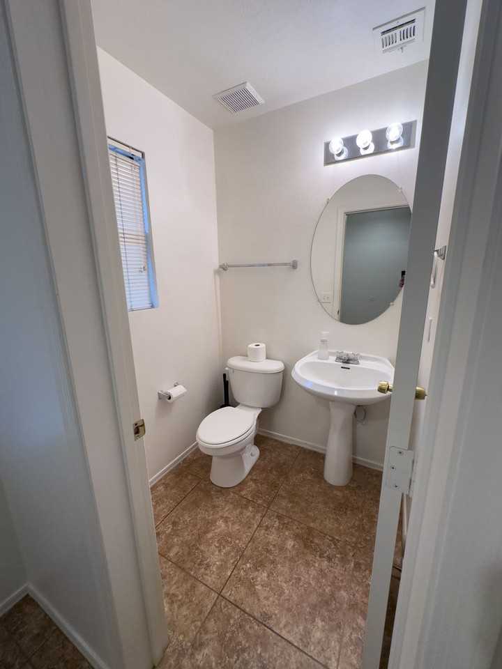 1397 S Longspur Ln - Photo 2 of 35