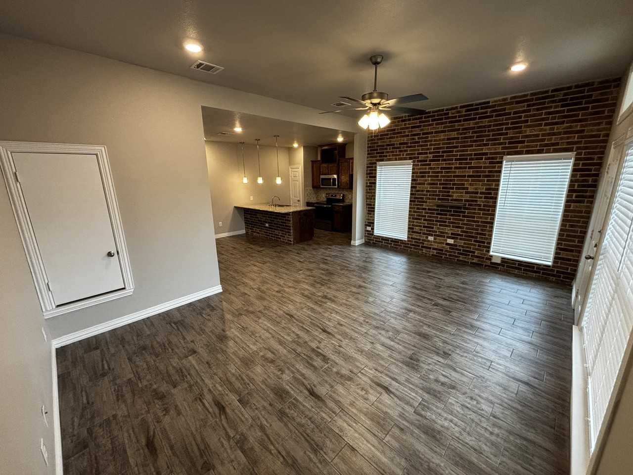 3424 Fenway Circle - Photo 6 of 17