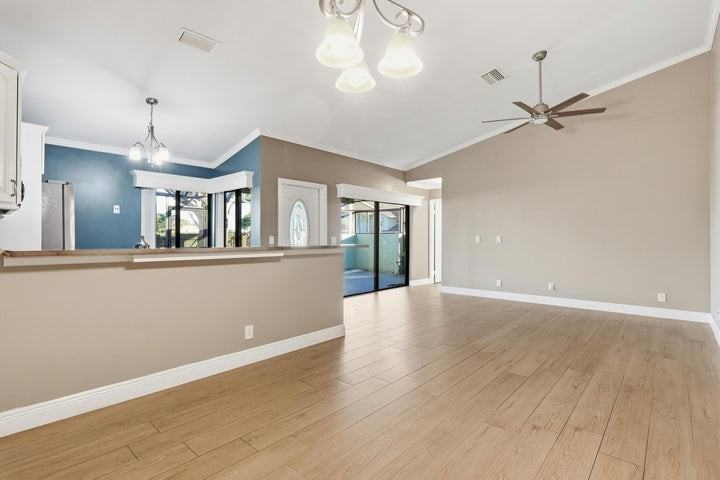 5694 Northpointe Lane - Photo 6 of 7