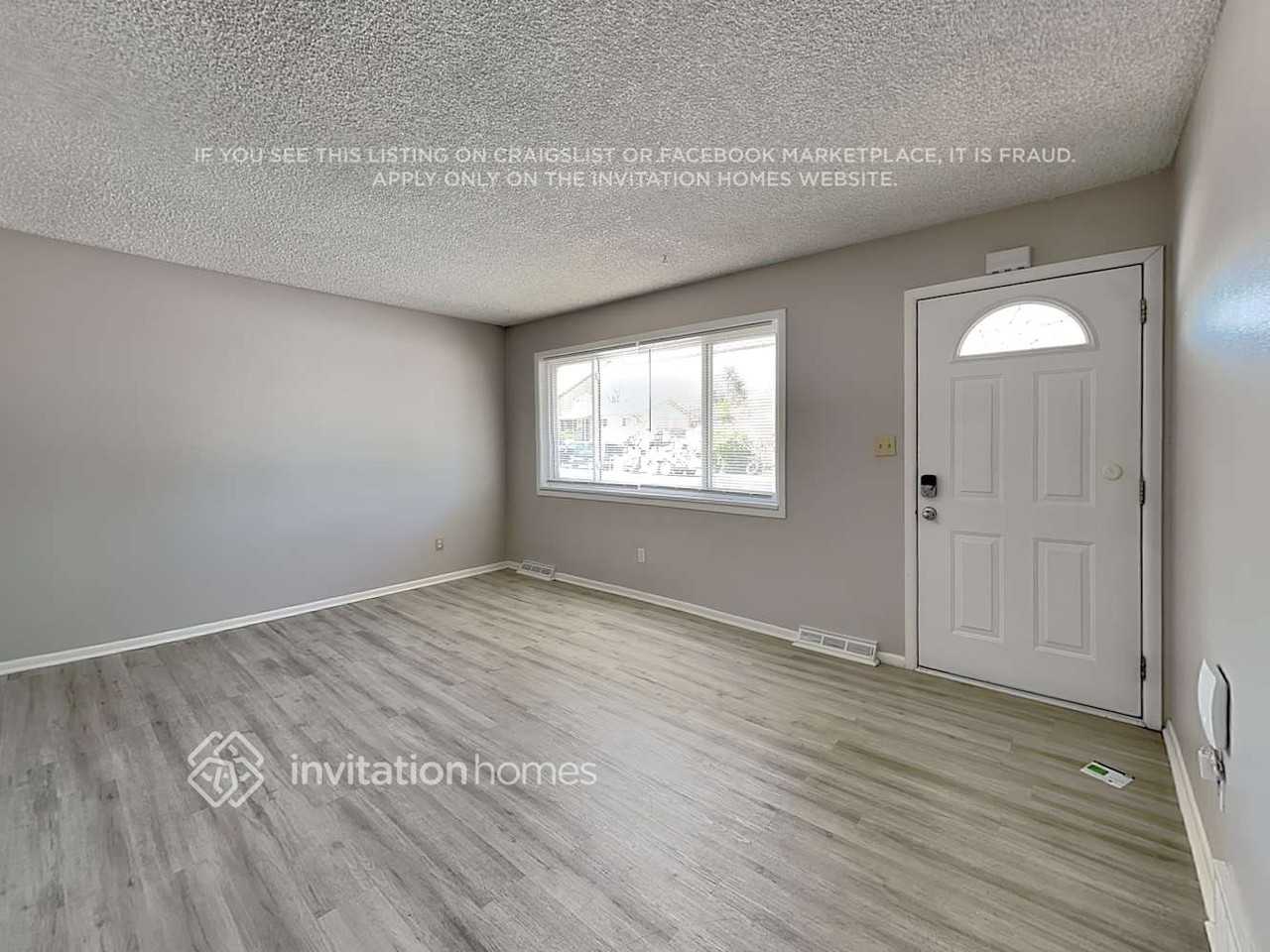 1284 Ember St - Photo 5 of 19