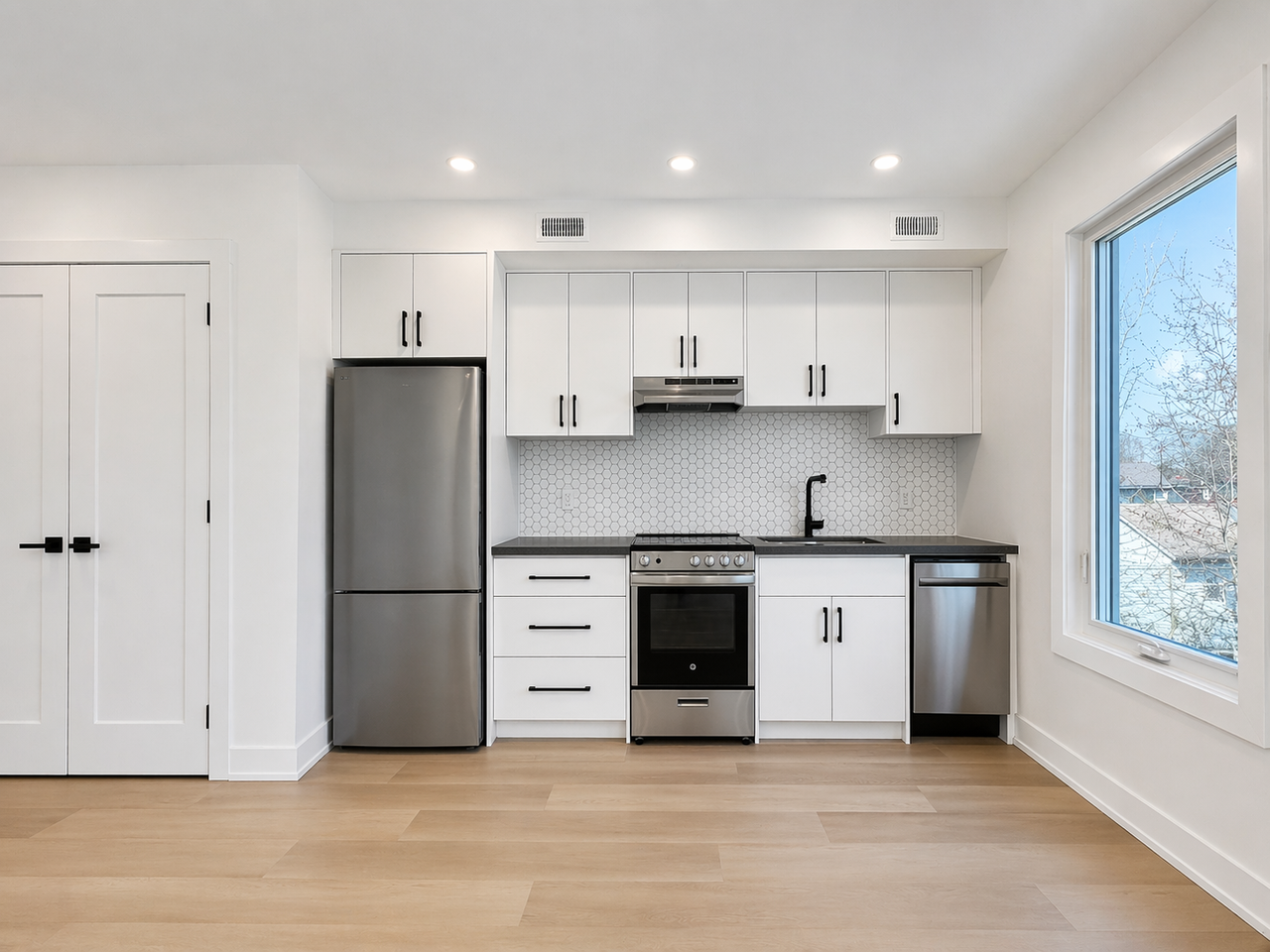 52 Delemere Avenue #2 - Photo 5 of 12