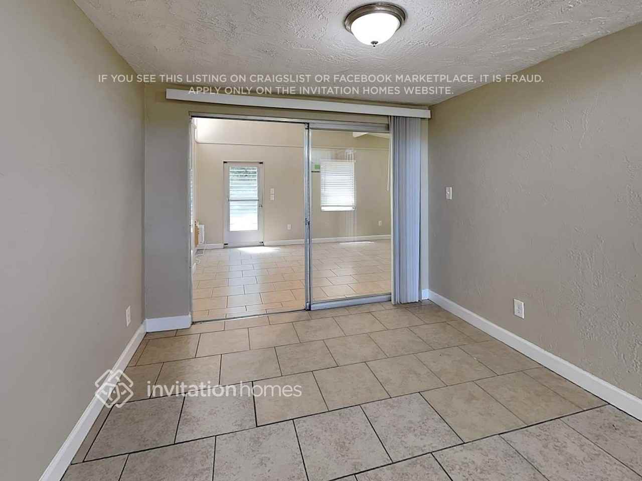 3652 Prado Dr - Photo 3 of 18