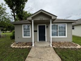 featured image of 814 Martin Luther King Junior Drive