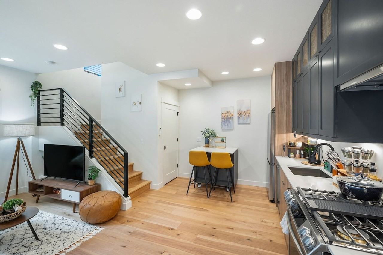 34 W Cremona St #1035999P - Photo 3 of 50