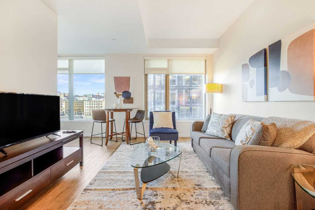 131 Seaport Blvd #1050349P - Photo 4 of 21