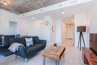 100 Boul De Maisonneuve E - Photo 1 of 1