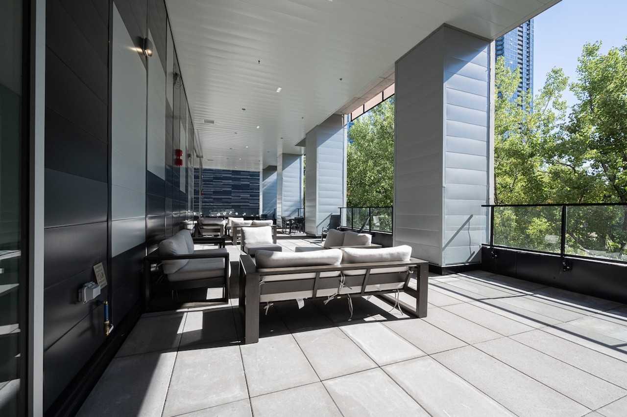 1288 Av Des Canadiens-De-Montréal #1261794P - Photo 7 of 34