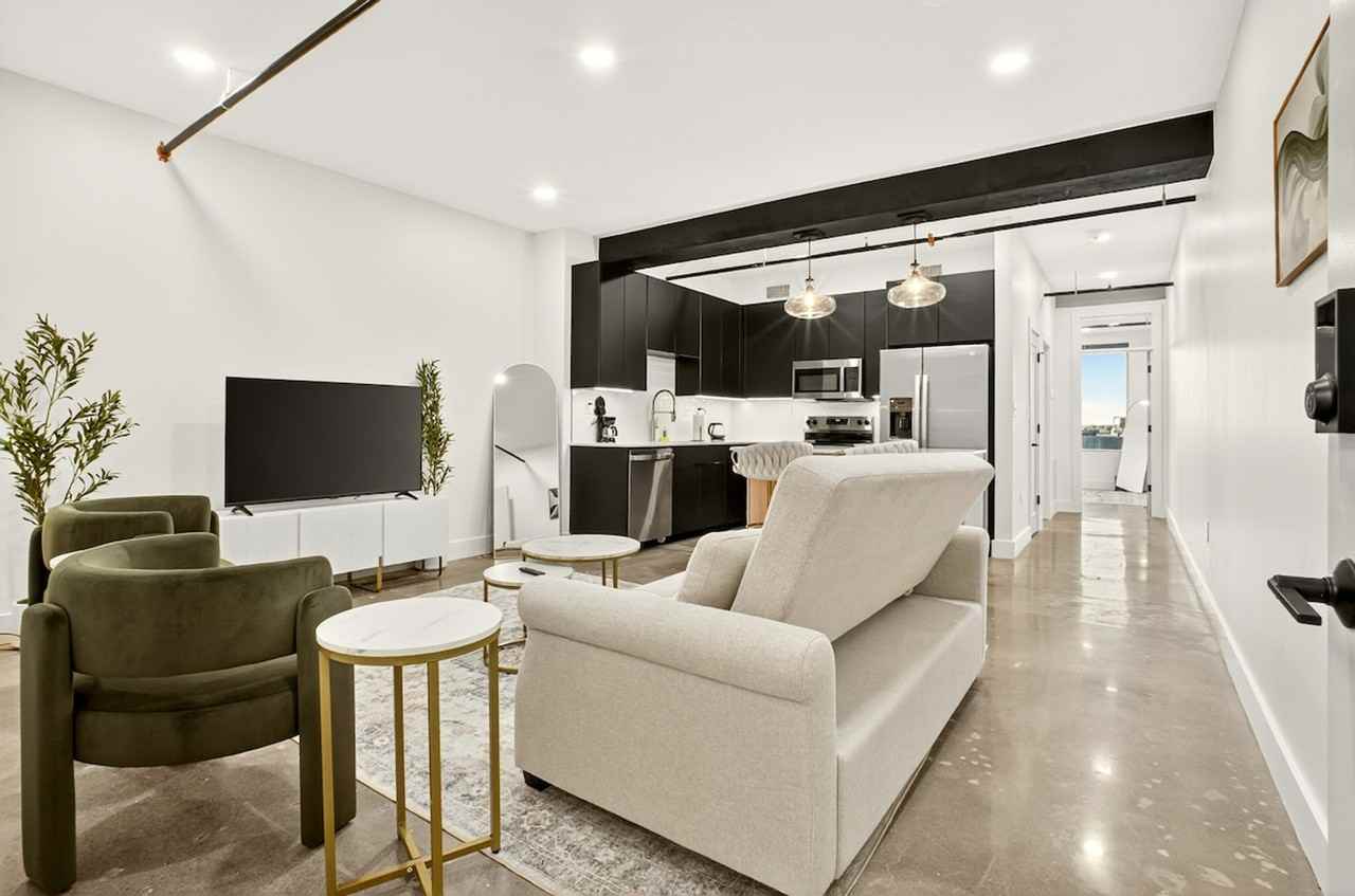 15 W 6th St #1322468P - Photo 2 of 15