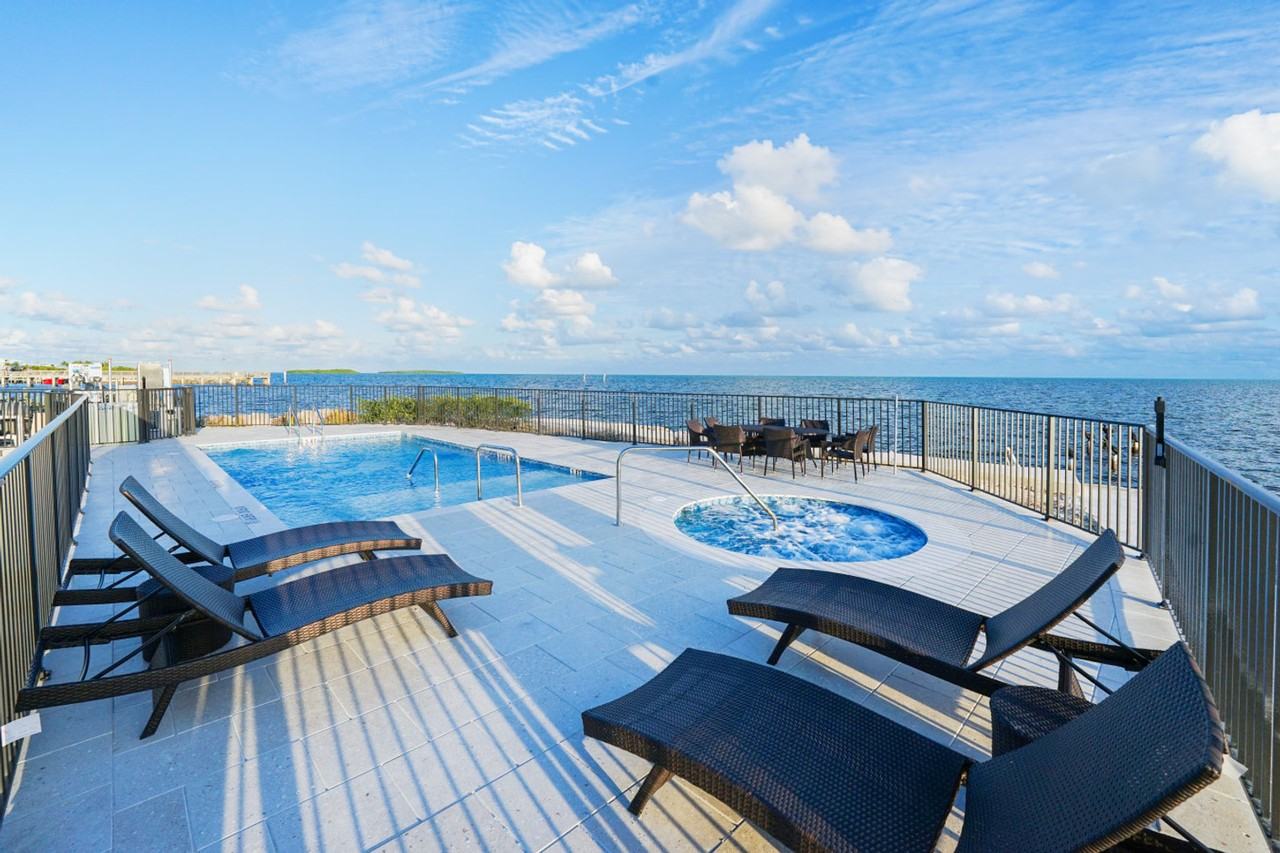 99 Seaside Ave #1369658P - Photo 4 of 50
