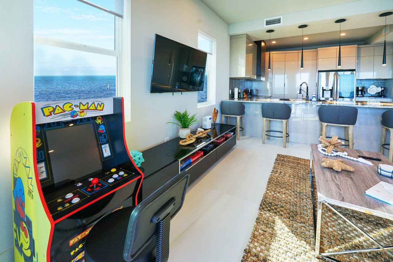 99 Seaside Ave #1369658P - Photo 5 of 50