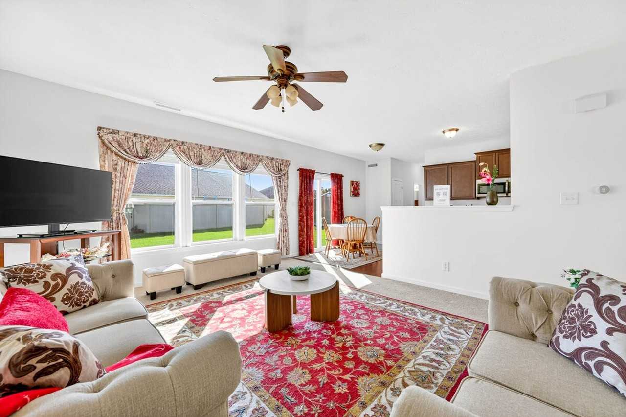 4663 Bayview Dr #1397942P - Photo 4 of 50