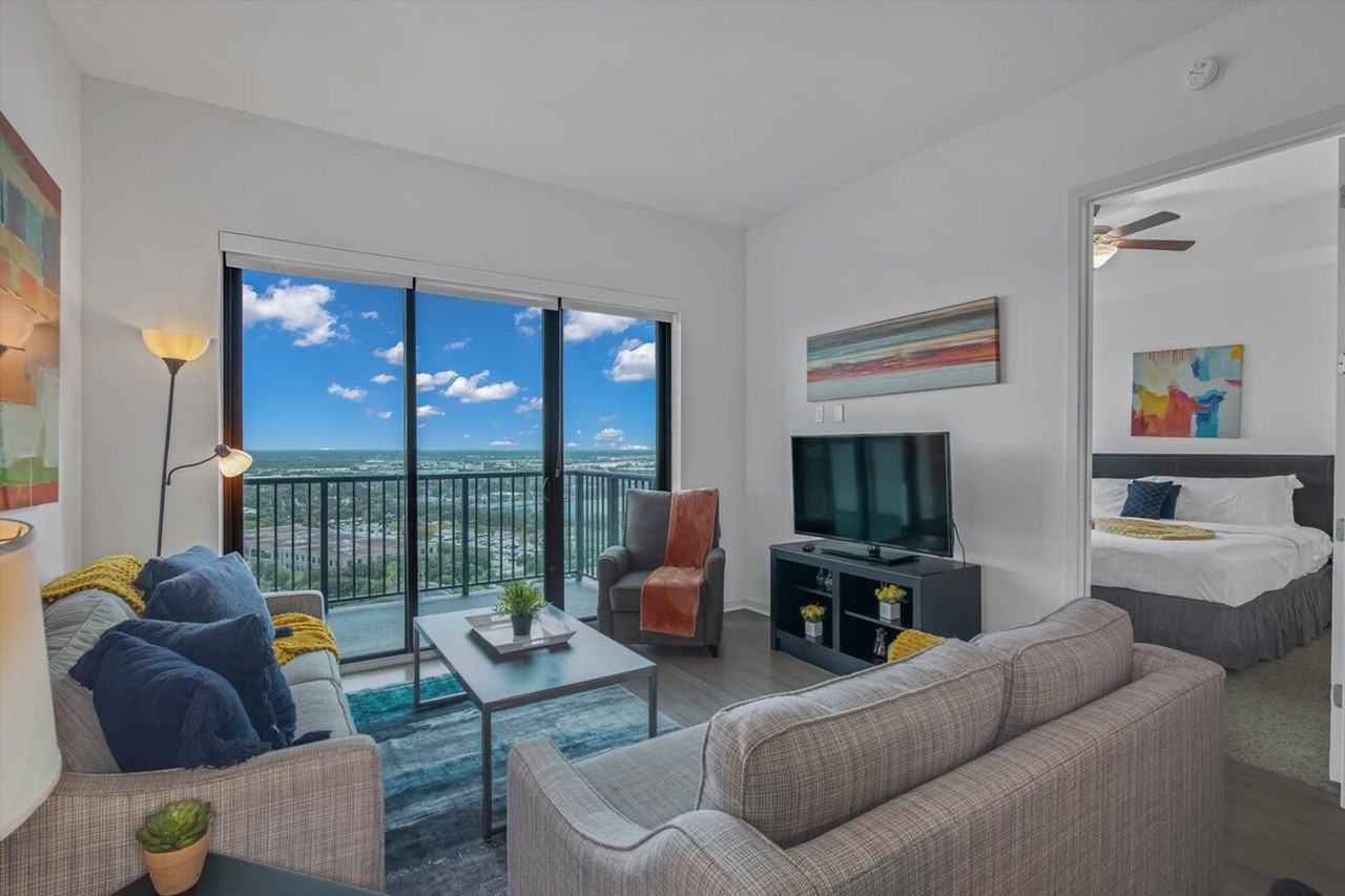 2022 Holcombe Blvd #1359145P - Photo 4 of 23