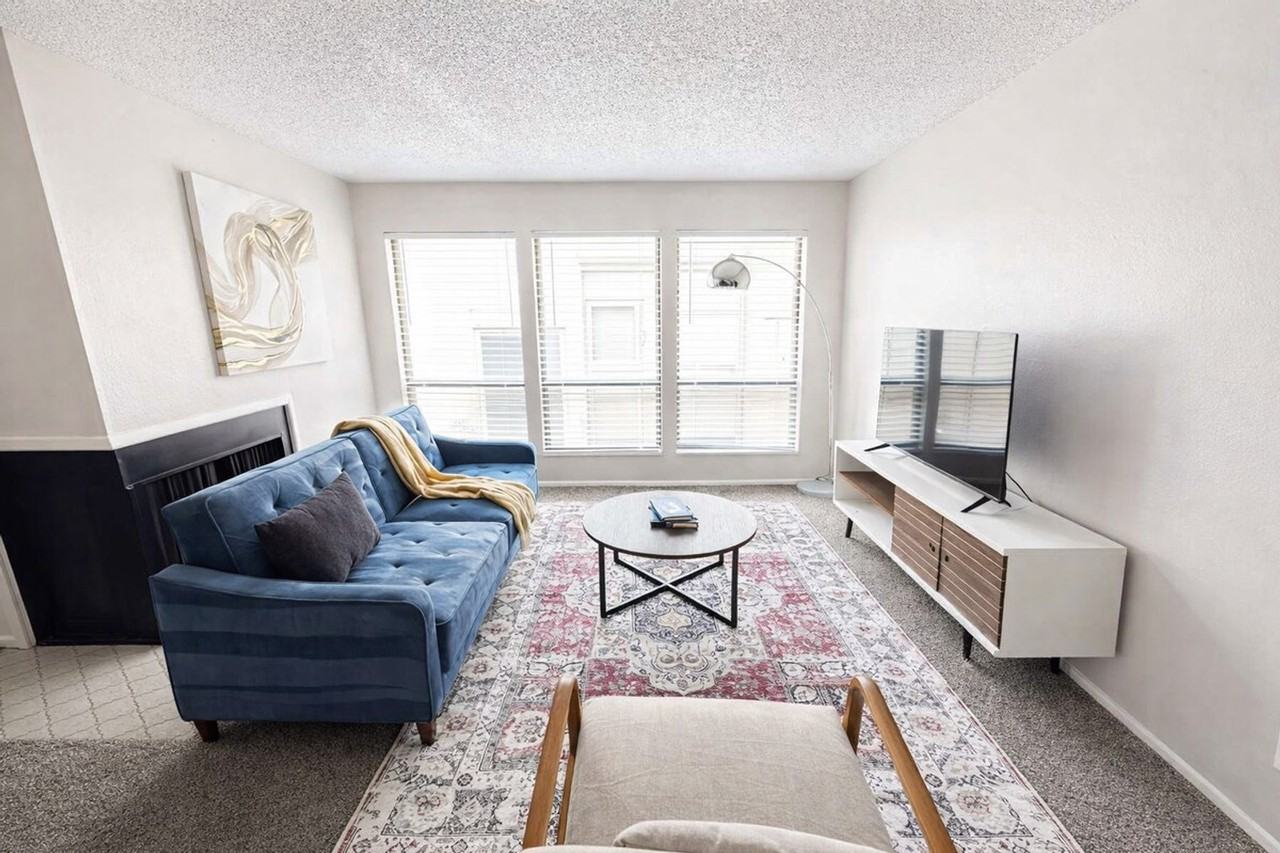 505 N Rock Rd #1514076P - Photo 4 of 13