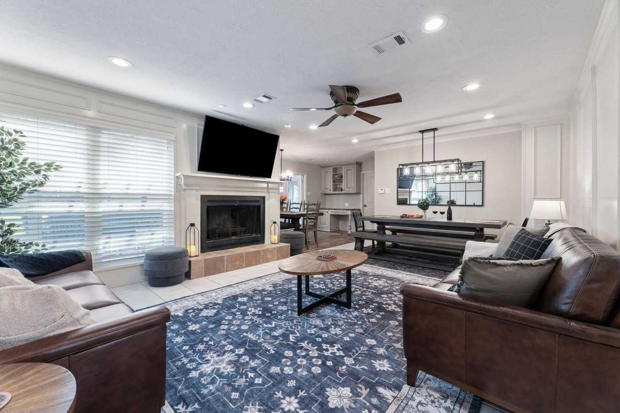 9123 Kerr Dr #1514817P - Photo 2 of 50