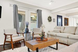 featured image of 5534 Loch Lomond Dr