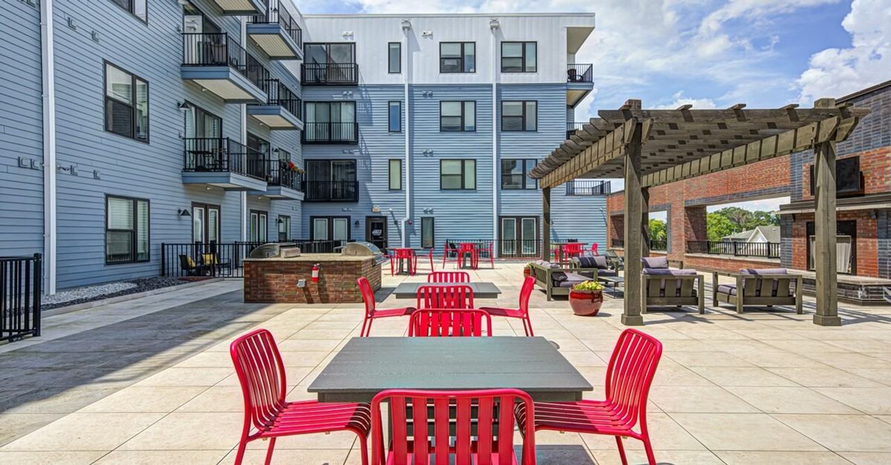 1118 Spruce St #1515751P - Photo 7 of 28