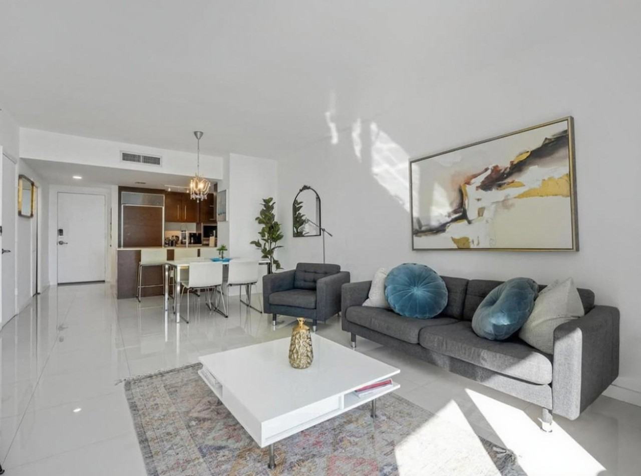 481 Brickell Ave #1520362P - Photo 2 of 17