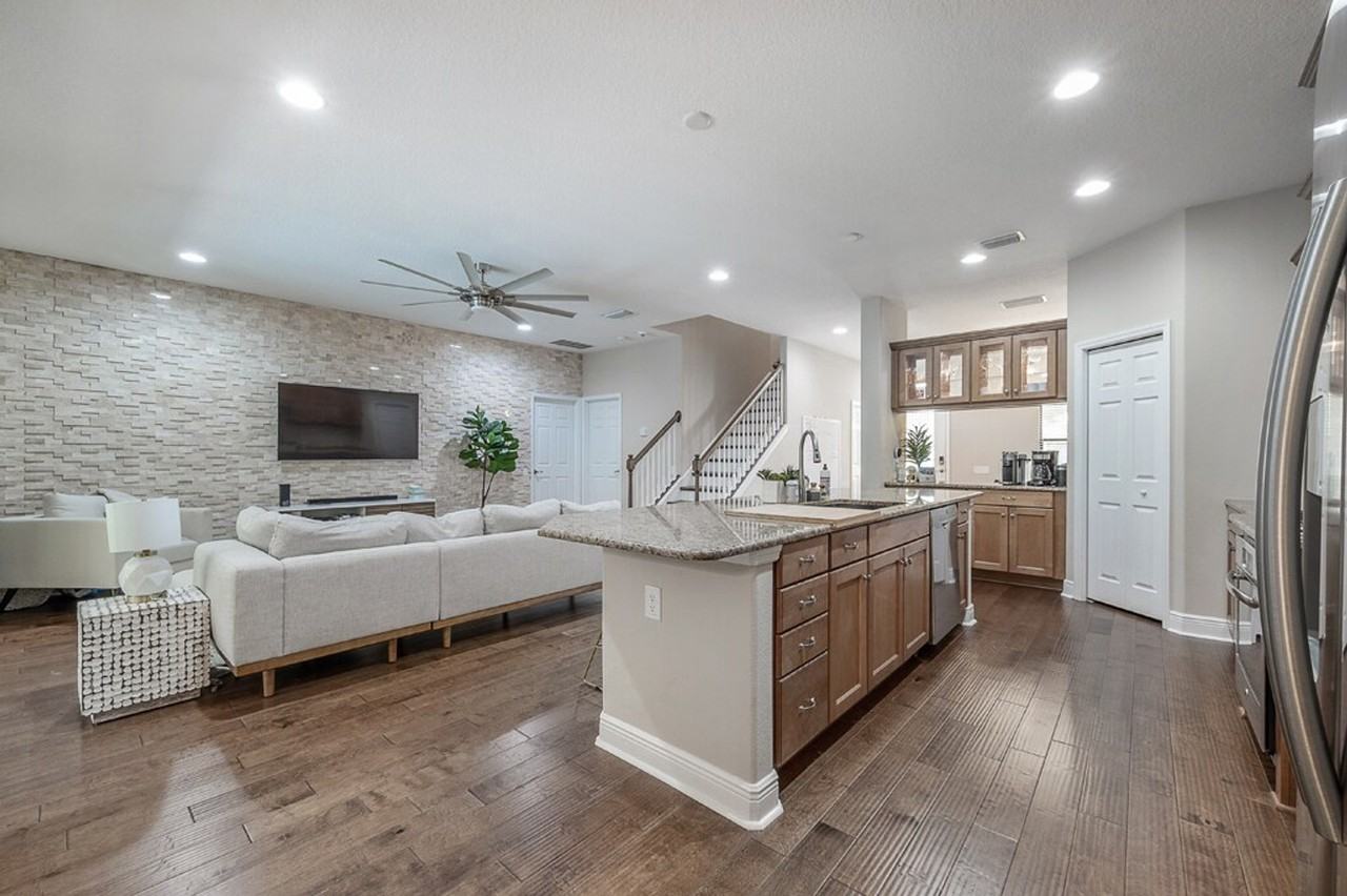 10238 Blossom Trl #1520556P - Photo 6 of 25