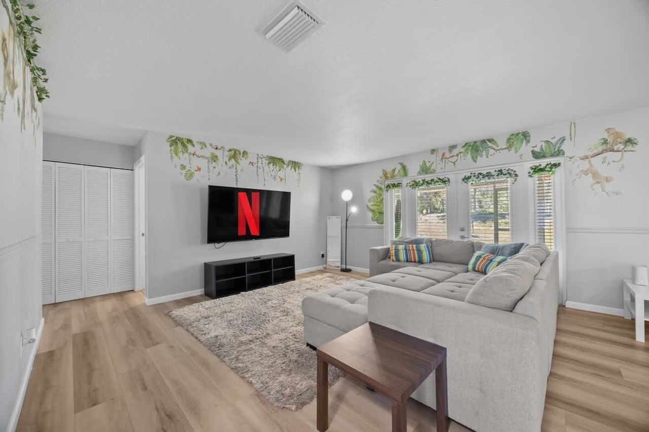 12009 Florida Woods Ln #1520432P - Photo 4 of 43