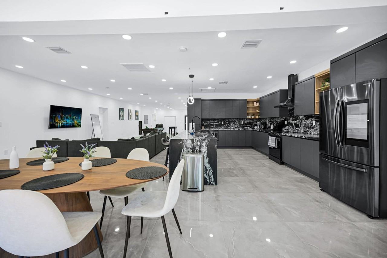 5313 Ne 1st Ave #1521824P - Photo 7 of 50