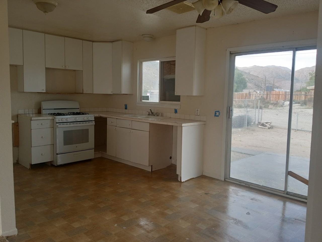 82459 2nd St #D - Photo 2 of 7