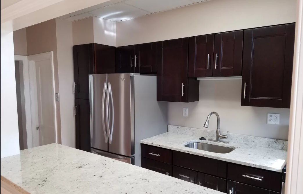 2415 Loyola Southway - Photo 4 of 11