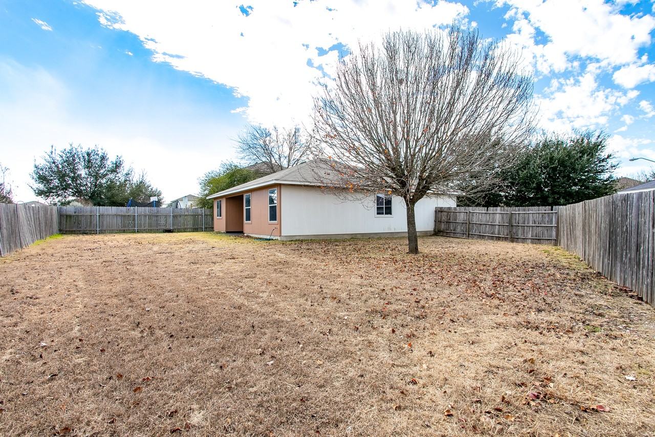 412 Ballentine Ct - Photo 2 of 3