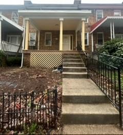 715 N Rosedale St - Photo 2 of 15