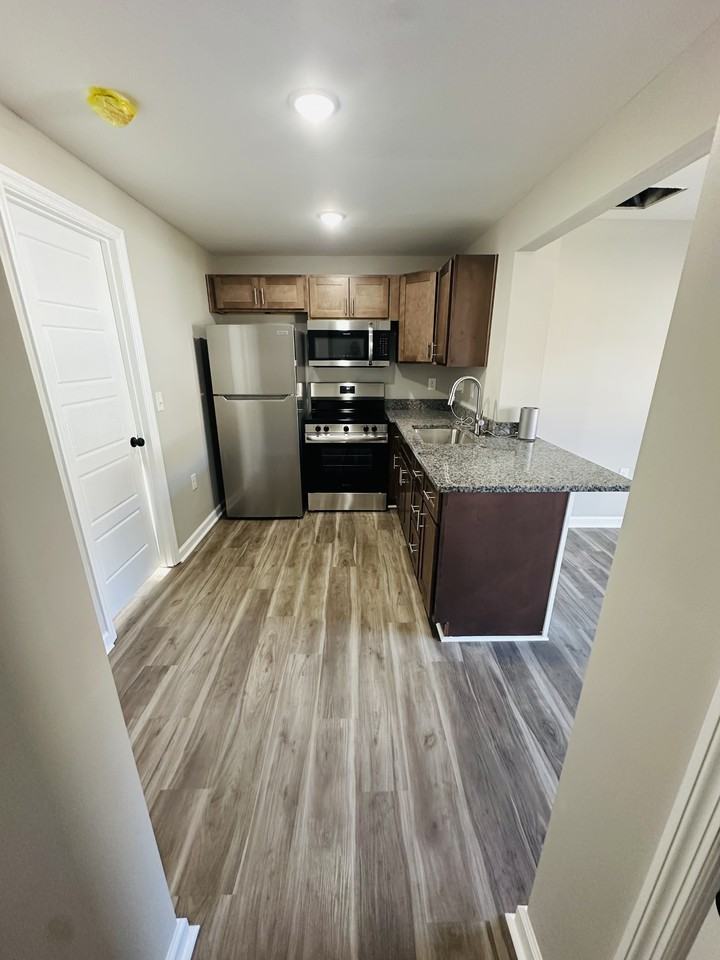 71 Glenwood Ave #2 - Photo 5 of 7