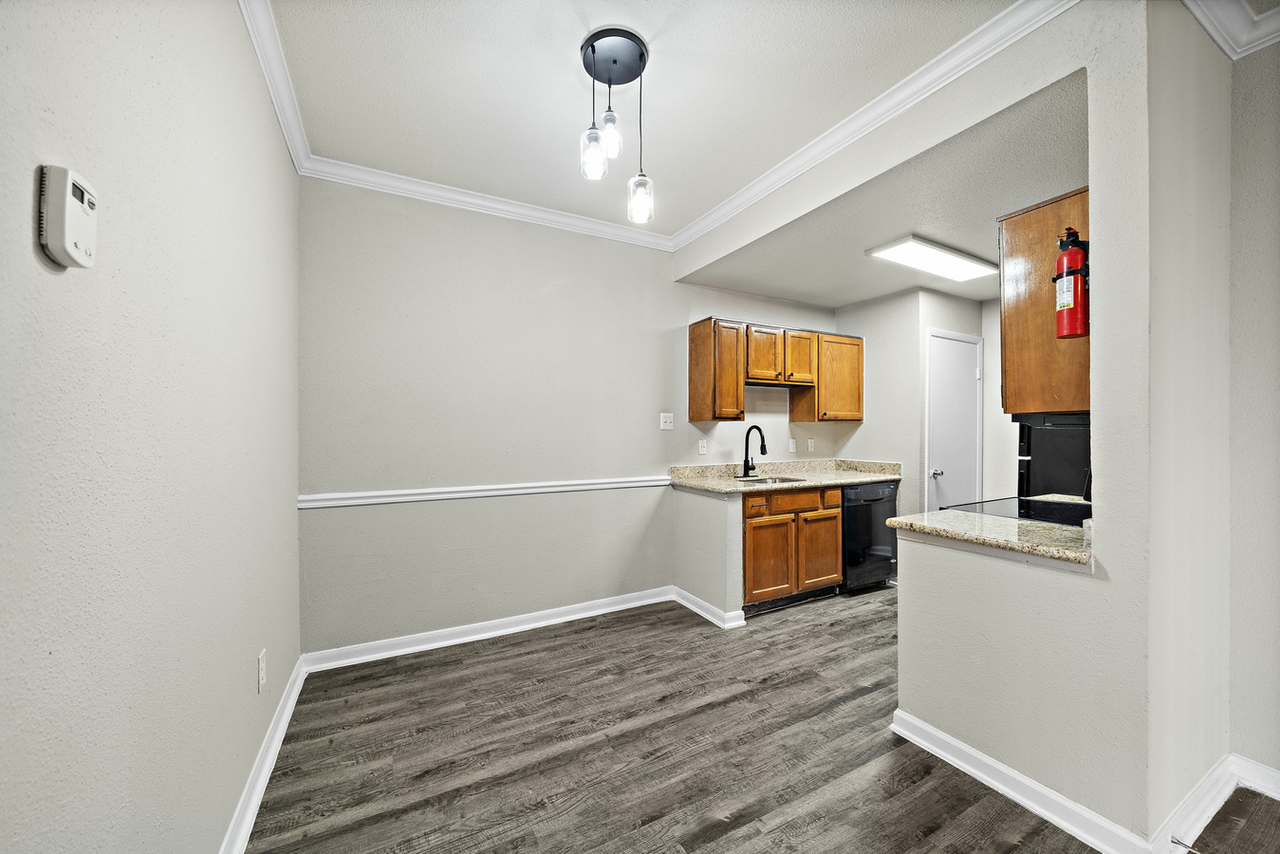 17200 N Gessner Rd #AAW1 - Photo 5 of 11