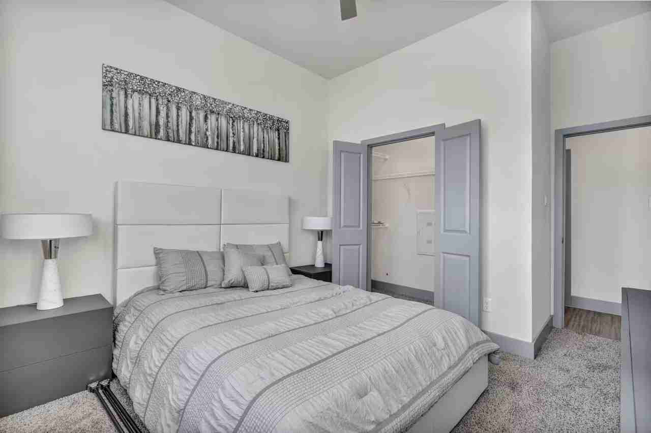 1740 Trammel - Photo 7 of 13