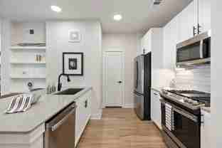 5123 Harlem Rd #EHG1 - Photo 1 of 1
