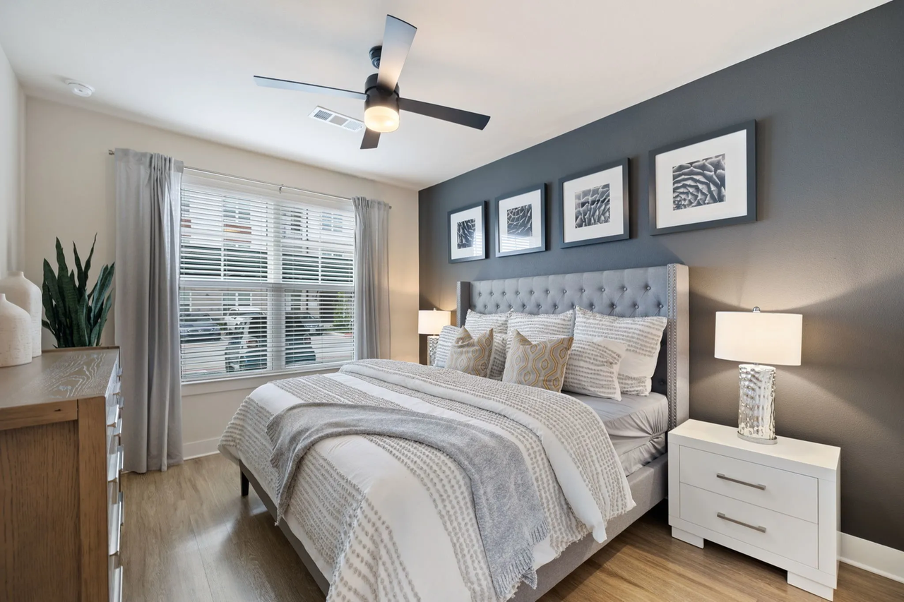 5123 Harlem Rd #EHG1 - Photo 5 of 10