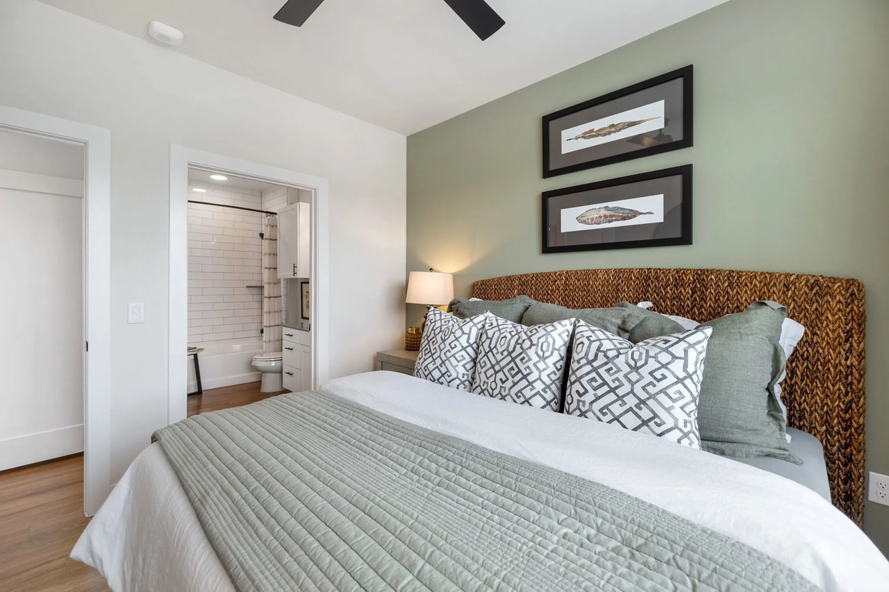 5123 Harlem Rd #EHG2 - Photo 7 of 12