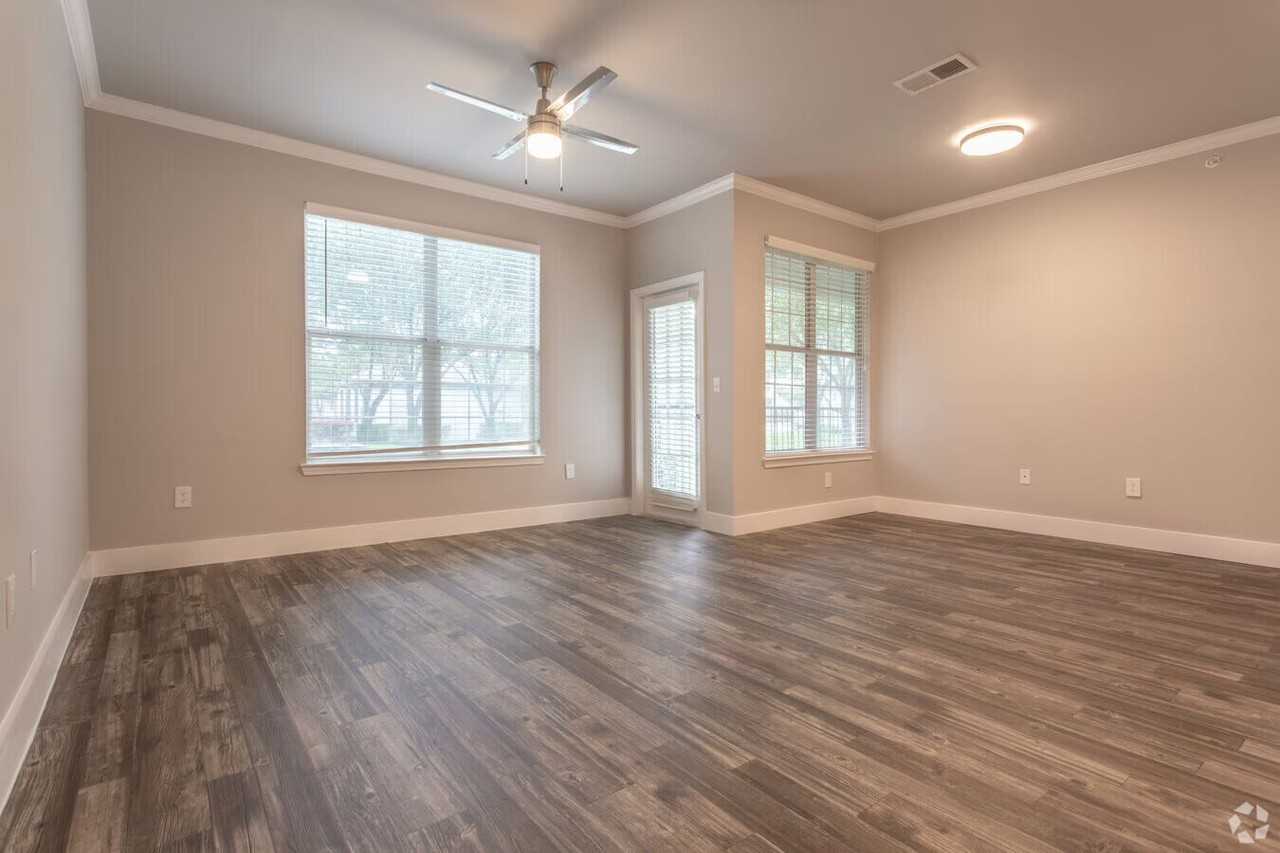 541 Fm 1488 Rd - Photo 3 of 7