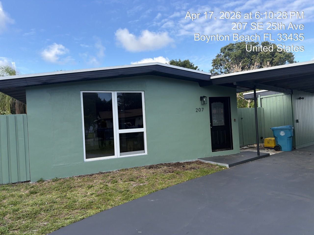 207 Se 25th Ave - Photo 4 of 22